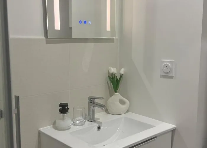 Chez Jerome - Bright And Cinematic Atmosphere شقة *